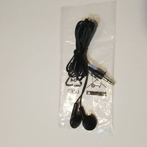 Black in-ear earbuds, NWOT